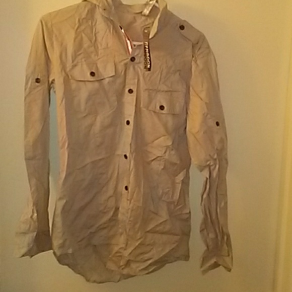 Dangoon Button Up Shirt - Picture 2 of 3